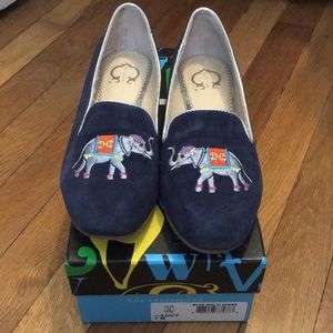 C. Wonder navy smoking slipper elephant embroidery